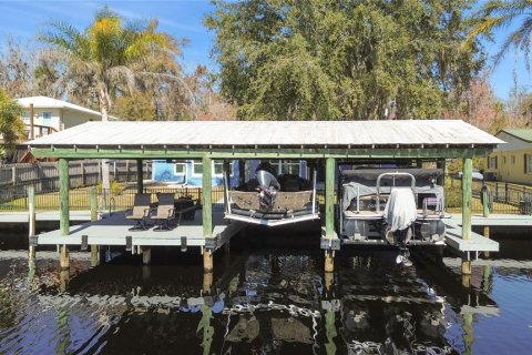 Villa ou maison à vendre à Astor, Floride: 2 chambres, 170.75 m2 № 2143921 - photo 17