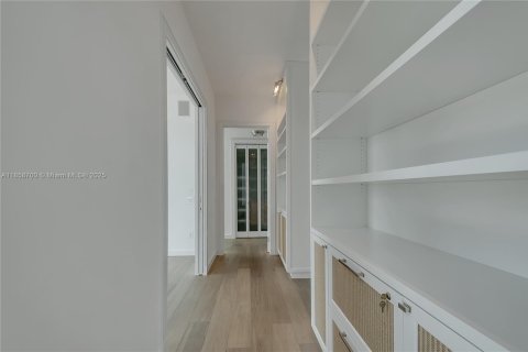 Copropriété à vendre à Miami Beach, Floride: 3 chambres, 238.94 m2 № 1887598 - photo 18
