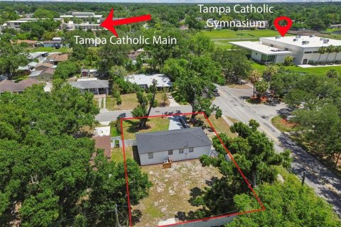 Villa ou maison à vendre à Tampa, Floride: 4 chambres, 111.48 m2 № 2200325 - photo 5