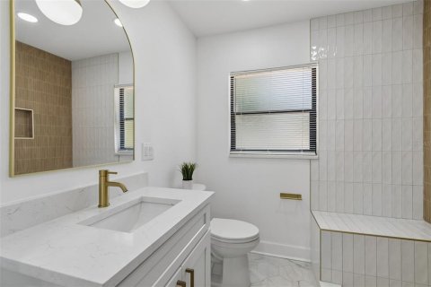 Villa ou maison à vendre à Tampa, Floride: 4 chambres, 111.48 m2 № 2200325 - photo 22