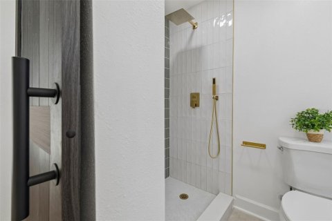 Villa ou maison à vendre à Tampa, Floride: 4 chambres, 111.48 m2 № 2200325 - photo 28