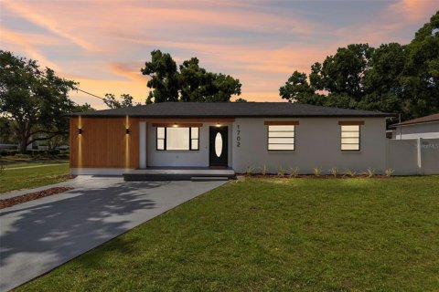 Villa ou maison à vendre à Tampa, Floride: 4 chambres, 111.48 m2 № 2200325 - photo 6