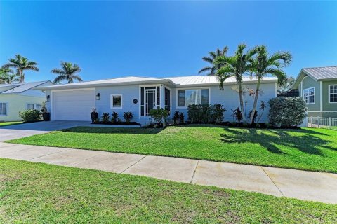 Villa ou maison à Punta Gorda, Floride 4 chambres, 207.54 m2 № 2092243