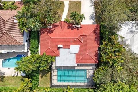 House in Miami Shores, Florida 3 bedrooms, 210.05 sq.m. № 2031195 - photo 2