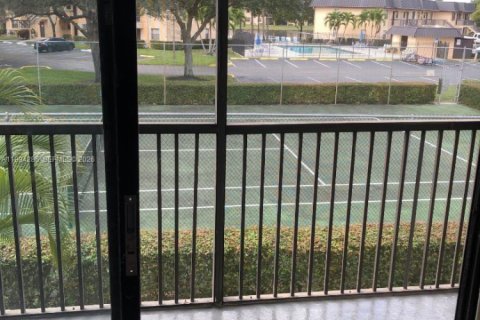 Condominio en venta en Pembroke Pines, Florida, 2 dormitorios, 73.11 m2 № 2055891 - foto 26