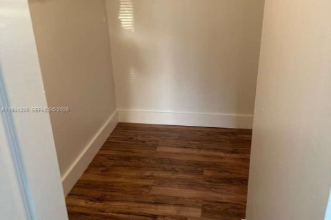 Condominio en venta en Pembroke Pines, Florida, 2 dormitorios, 73.11 m2 № 2055891 - foto 18