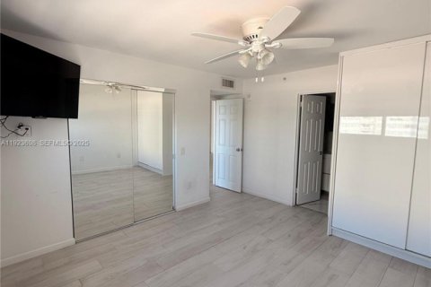Copropriété à louer à Miami Beach, Floride: 1 chambre, 62.8 m2 № 1983610 - photo 18
