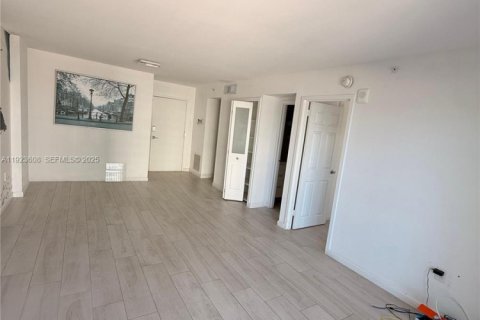 Copropriété à louer à Miami Beach, Floride: 1 chambre, 62.8 m2 № 1983610 - photo 8