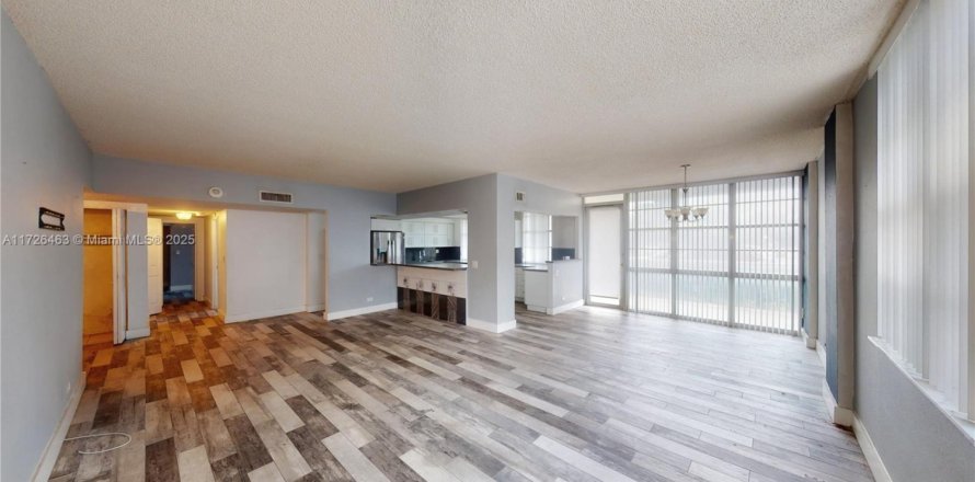 Condo à Sunny Isles Beach, Floride, 2 chambres № 1477396