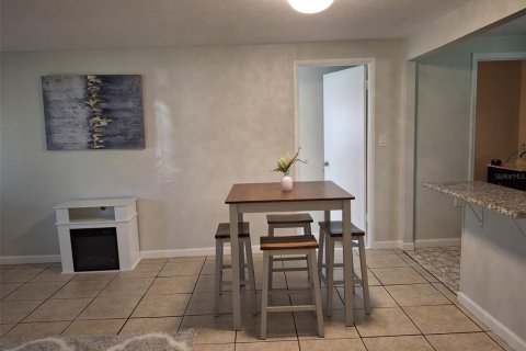 House in Pinellas Park, Florida 3 bedrooms, 99.03 sq.m. № 2114469 - photo 10