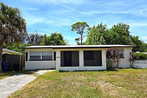 House in Pinellas Park, Florida 3 bedrooms, 99.03 sq.m. № 2114469