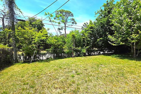 House in Pinellas Park, Florida 3 bedrooms, 99.03 sq.m. № 2114469 - photo 27
