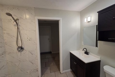 House in Pinellas Park, Florida 3 bedrooms, 99.03 sq.m. № 2114469 - photo 18