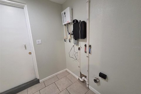 House in Pinellas Park, Florida 3 bedrooms, 99.03 sq.m. № 2114469 - photo 19