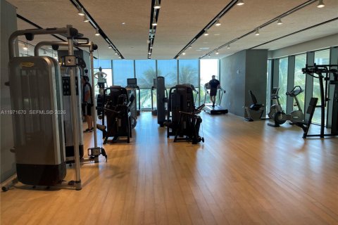 Condo in Miami, Florida, 2 bedrooms  № 2038572 - photo 12