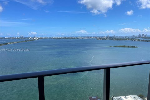 Condo in Miami, Florida, 2 bedrooms  № 2038572