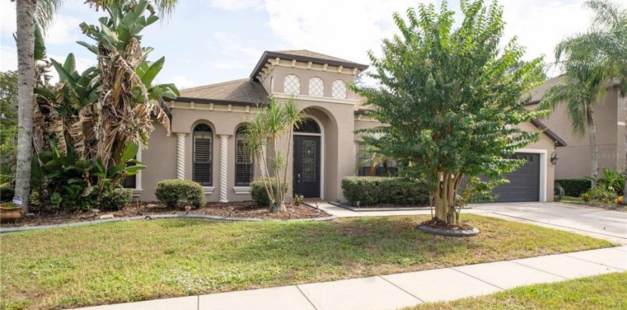 Casa en Land O' Lakes, Florida 4 dormitorios, 244.05 m2 № 2408569
