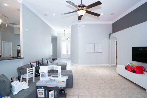 Casa en venta en Land O' Lakes, Florida, 4 dormitorios, 244.05 m2 № 2408569 - foto 13