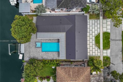 Casa en venta en North Miami, Florida, 3 dormitorios, 256.41 m2 № 2289456 - foto 20