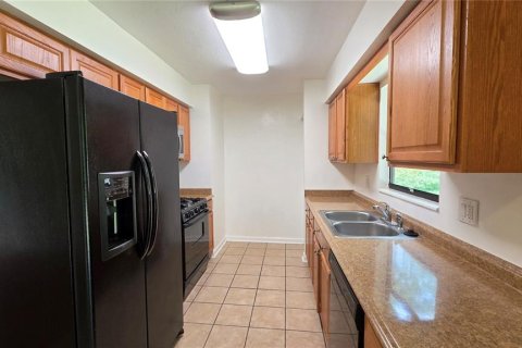 Villa ou maison à louer à Gainesville, Floride: 3 chambres, 103.68 m2 № 2322774 - photo 4