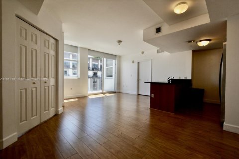 Condominio en venta en Coral Gables, Florida, 2 dormitorios, 99.03 m2 № 1855146 - foto 14