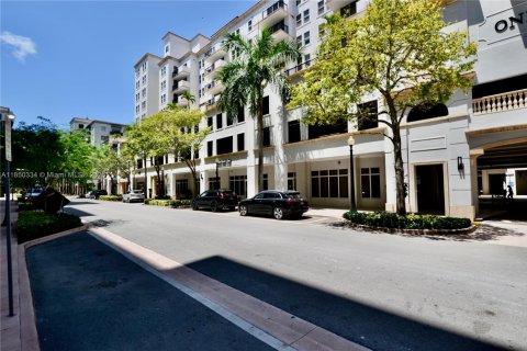 Condominio en venta en Coral Gables, Florida, 2 dormitorios, 99.03 m2 № 1855146 - foto 2