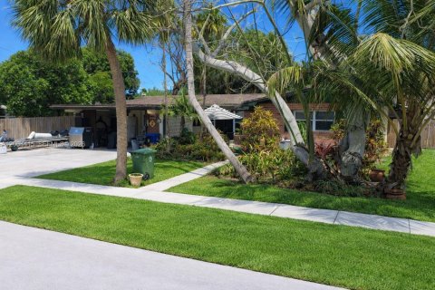 House in Fort Lauderdale, Florida 3 bedrooms, 139.17 sq.m. № 2069524 - photo 3