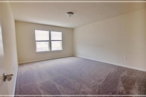 Townhouse in Clermont, Florida 5 bedrooms, 211.91 sq.m. № 1780619 - photo 27