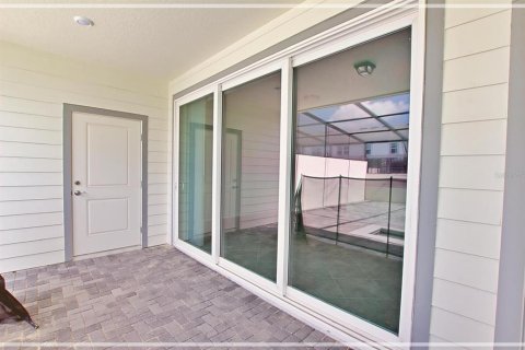 Townhouse in Clermont, Florida 5 bedrooms, 211.91 sq.m. № 1780619 - photo 9