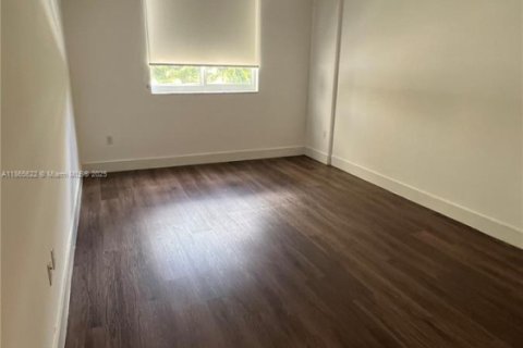 Condo in Aventura, Florida, 2 bedrooms № 2017027 - photo 8