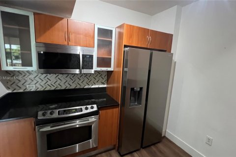 Condo in Aventura, Florida, 2 bedrooms № 2017027 - photo 11