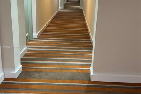 Condo in Aventura, Florida, 2 bedrooms № 2017027 - photo 25