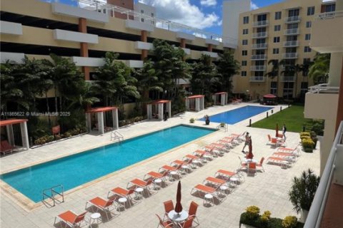 Condo in Aventura, Florida, 2 bedrooms № 2017027 - photo 27