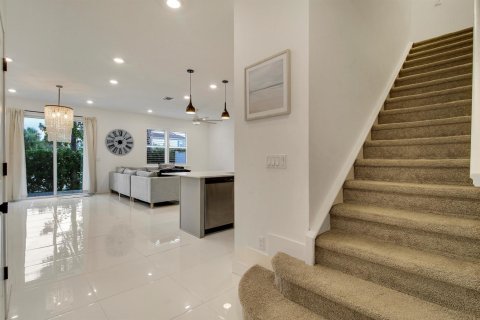 Townhouse in Stuart, Florida 3 bedrooms, 183.39 sq.m. № 2392654 - photo 18