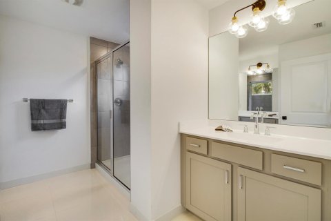Townhouse in Stuart, Florida 3 bedrooms, 183.39 sq.m. № 2392654 - photo 23