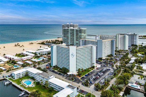 Condominio en venta en Fort Lauderdale, Florida, 1 dormitorio, 74.79 m2 № 2184444 - foto 5