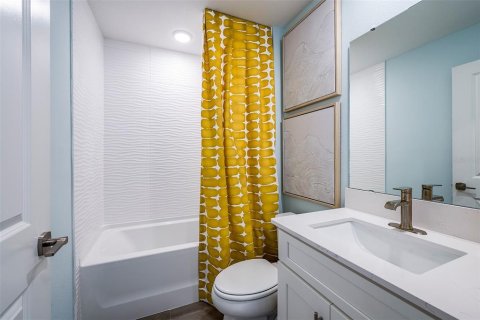 Casa en venta en Winter Haven, Florida, 6 dormitorios, 227.8 m2 № 1831741 - foto 10