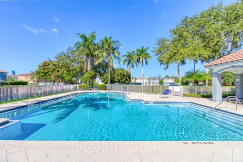 Купить виллу или дом в Холливуд, Флорида 4 спальни, 202.9м2, № 1965389 - фото 10
