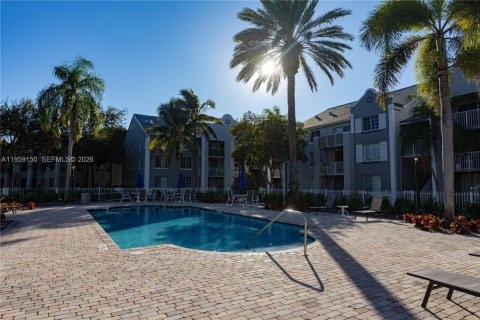 Condominio en venta en Pembroke Pines, Florida, 2 dormitorios, 98.29 m2 № 2018071 - foto 4
