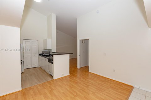 Condominio en venta en Pembroke Pines, Florida, 2 dormitorios, 98.29 m2 № 2018071 - foto 8