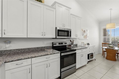 Condo in Sarasota, Florida, 2 bedrooms  № 2103364 - photo 6