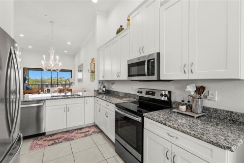 Condo in Sarasota, Florida, 2 bedrooms  № 2103364 - photo 7