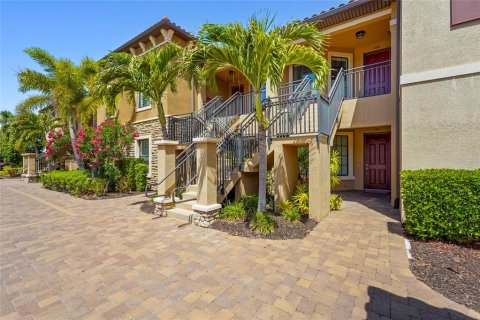 Condo in Sarasota, Florida, 2 bedrooms  № 2103364 - photo 3