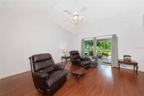 Villa ou maison à vendre à Sarasota, Floride: 4 chambres, 163.04 m2 № 2219787 - photo 5