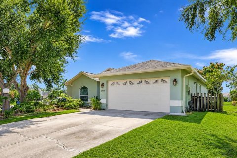 Villa ou maison à vendre à Sarasota, Floride: 4 chambres, 163.04 m2 № 2219787 - photo 2