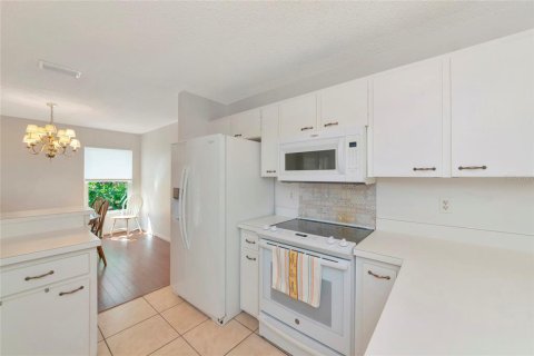 Villa ou maison à vendre à Sarasota, Floride: 4 chambres, 163.04 m2 № 2219787 - photo 13