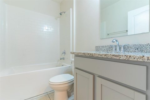 Villa ou maison à louer à Winter Haven, Floride: 3 chambres, 132.39 m2 № 2418594 - photo 12