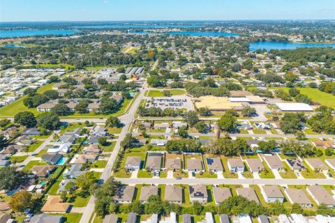 Villa ou maison à louer à Winter Haven, Floride: 3 chambres, 132.39 m2 № 2418594 - photo 24
