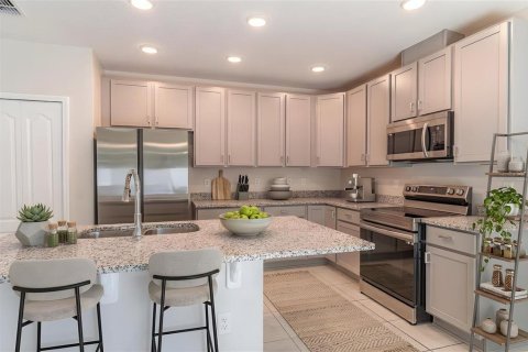 Villa ou maison à louer à Winter Haven, Floride: 3 chambres, 132.39 m2 № 2418594 - photo 4