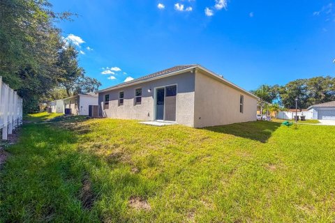 Villa ou maison à louer à Winter Haven, Floride: 3 chambres, 132.39 m2 № 2418594 - photo 18